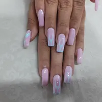 img of Uñas acrílicas: Técnica con tips