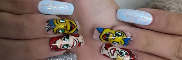 img of Uñas acrílicas: Técnica Francesa en Reversa